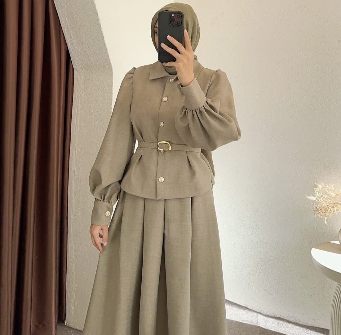KISAA Arched Suit
